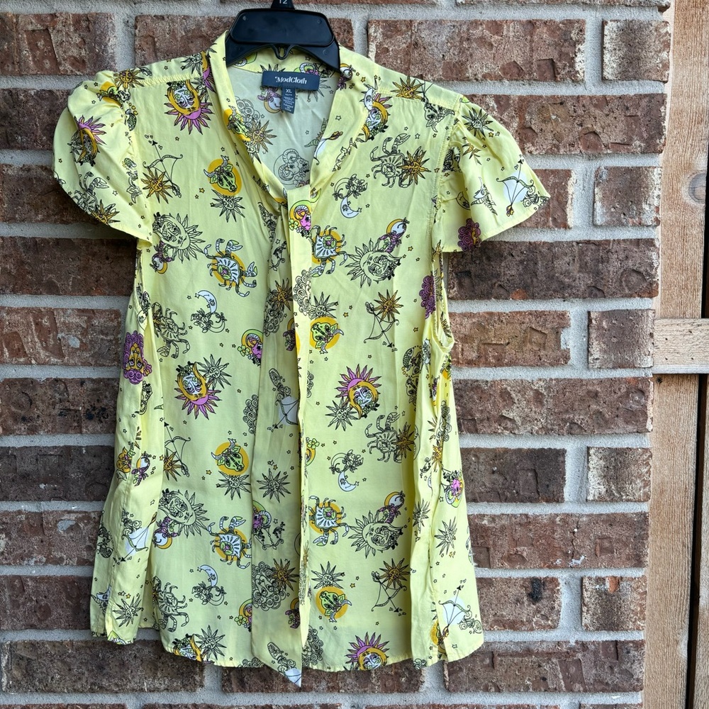 modcloth  boho celestial sun moon stars zodiac tie neck flowy top
